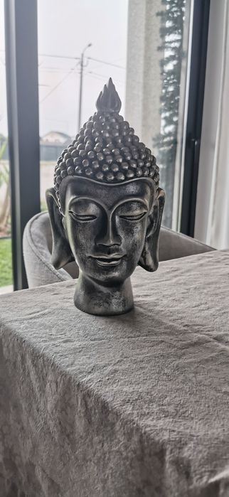 Cabeça Buda decorativa