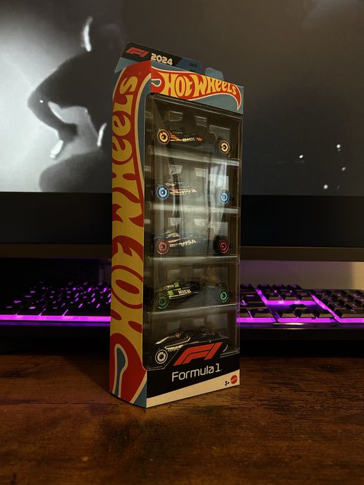 HotWheels Premium | Inno 64 | Kaido House Mini GT