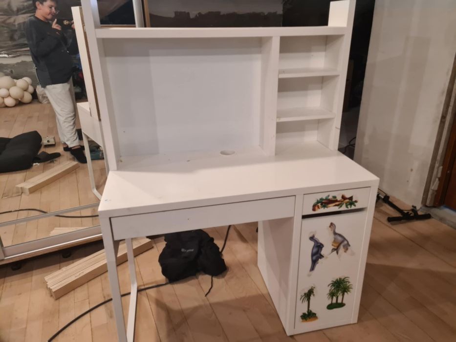 Biurko ikea Mickie białe z nadstawką 105x50