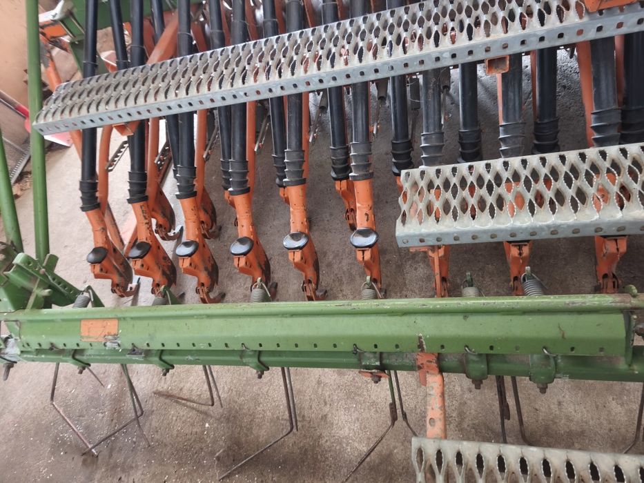 Zestaw uprawowo siewny Amazone AD301+KE301, brona aktywna, agregat, 3m