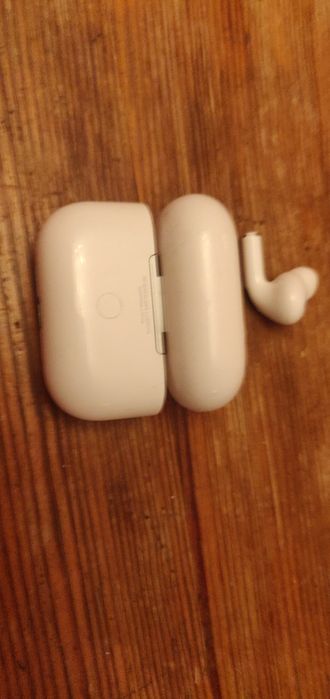Футляр з навушником  Кейс Apple AirPods USB-C Case