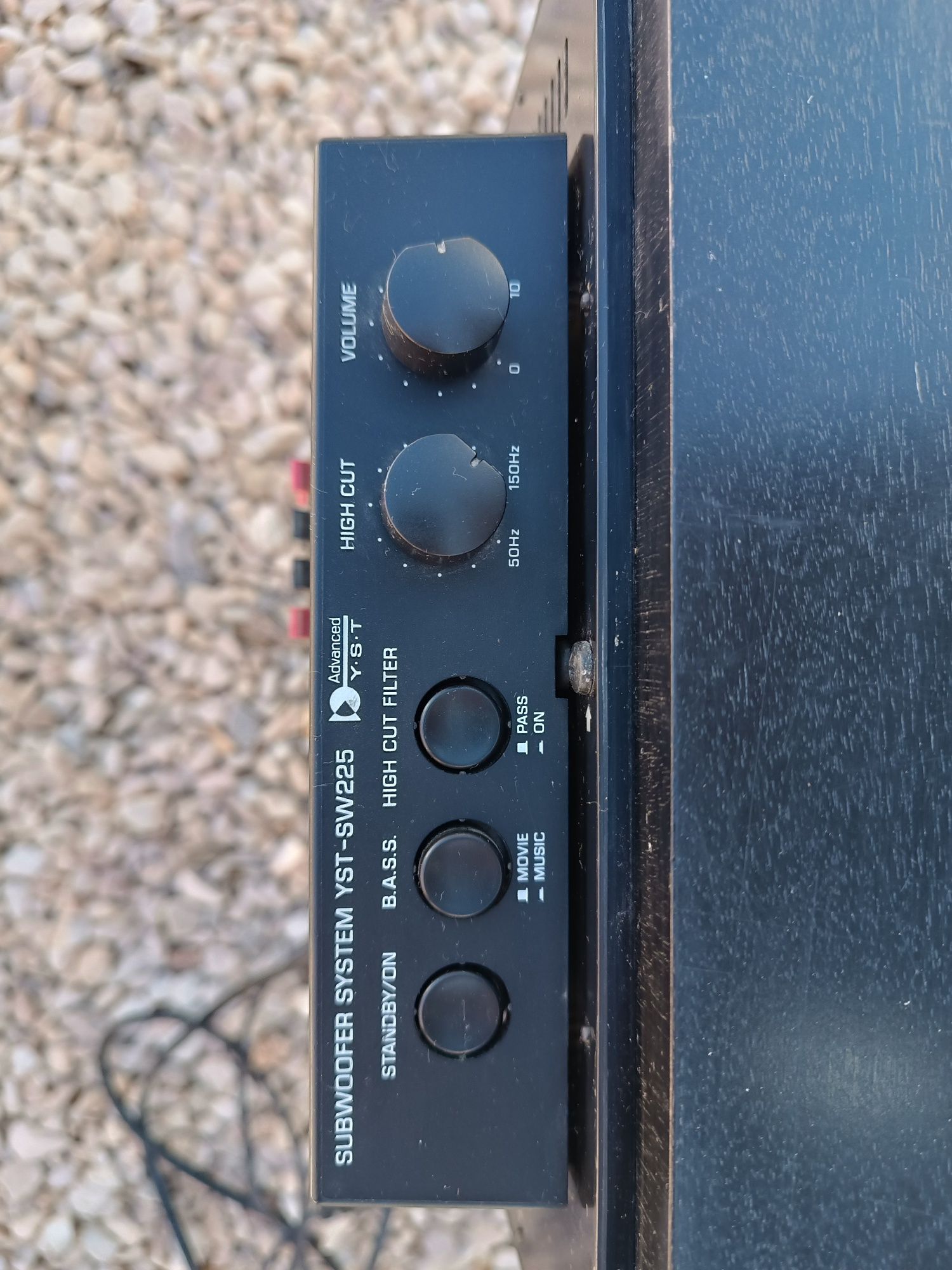 Yamaha sub woofer SW225