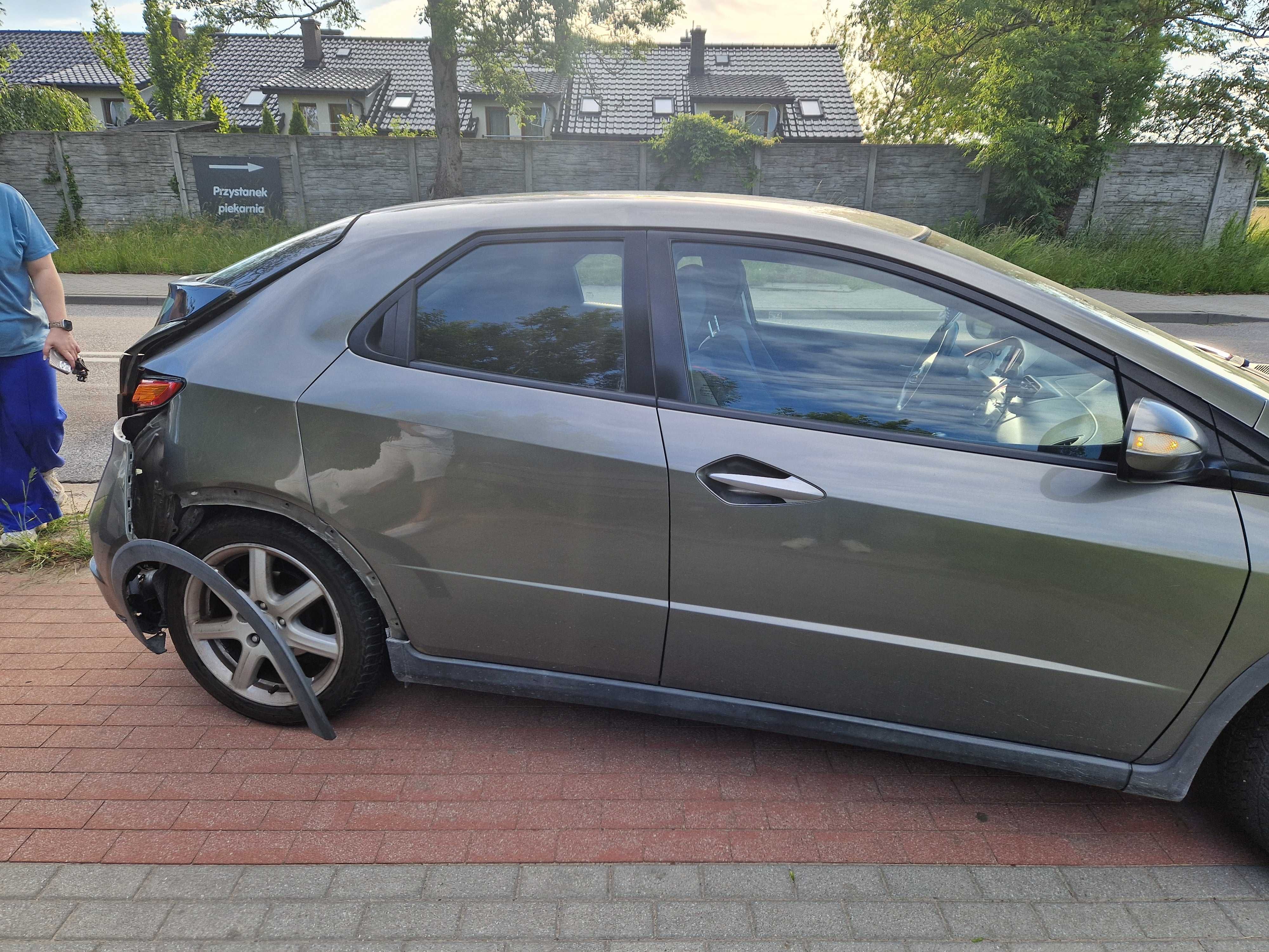 Honda Civic 1.8 benzyna