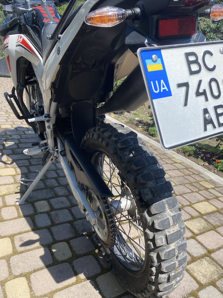 Продам Loncin rally 250.