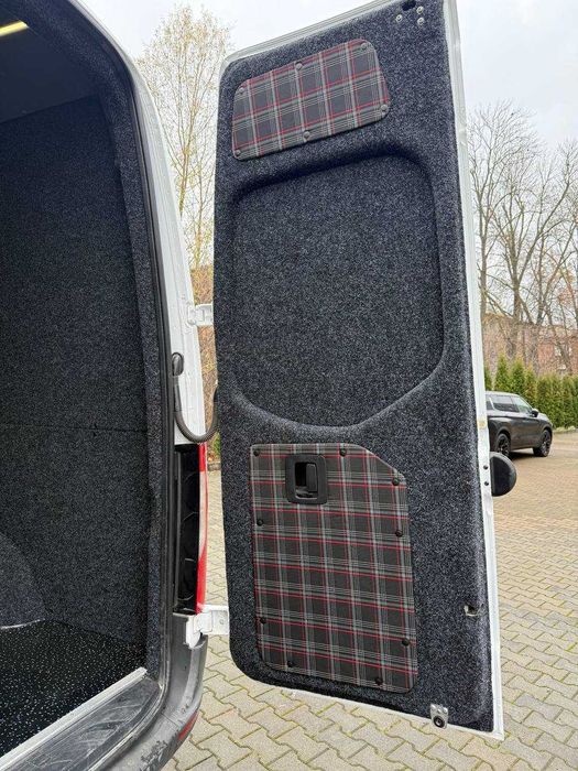 Переобладнання автомобіля в пасажир.