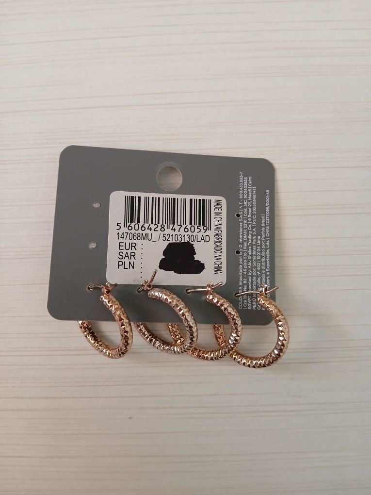 2 pares de Brincos Dourados Nunca Usados
