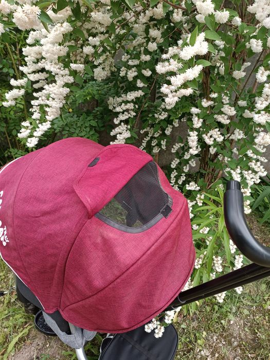 Продам дитячий трьохколісний велосипед