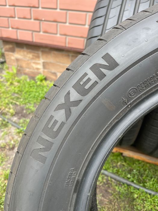 Шини. . 205/60/16