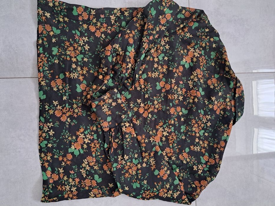 Koszula damska w kwiaty kolorowa 36 38 S M vintage mgiełka