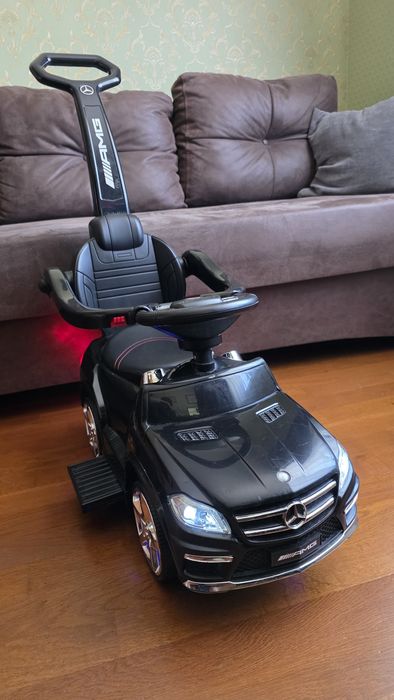 Толокар Mersedes AMG з підсвіткою