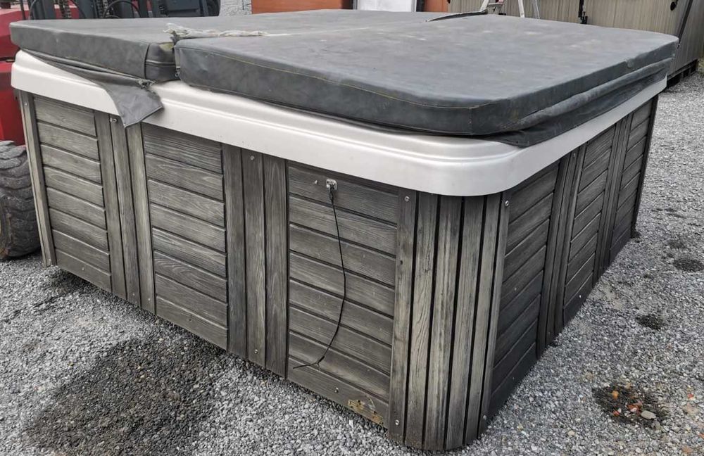 Jacuzzi Używane elektryczne sprawne Balia wodna Transport Wanna Hydro