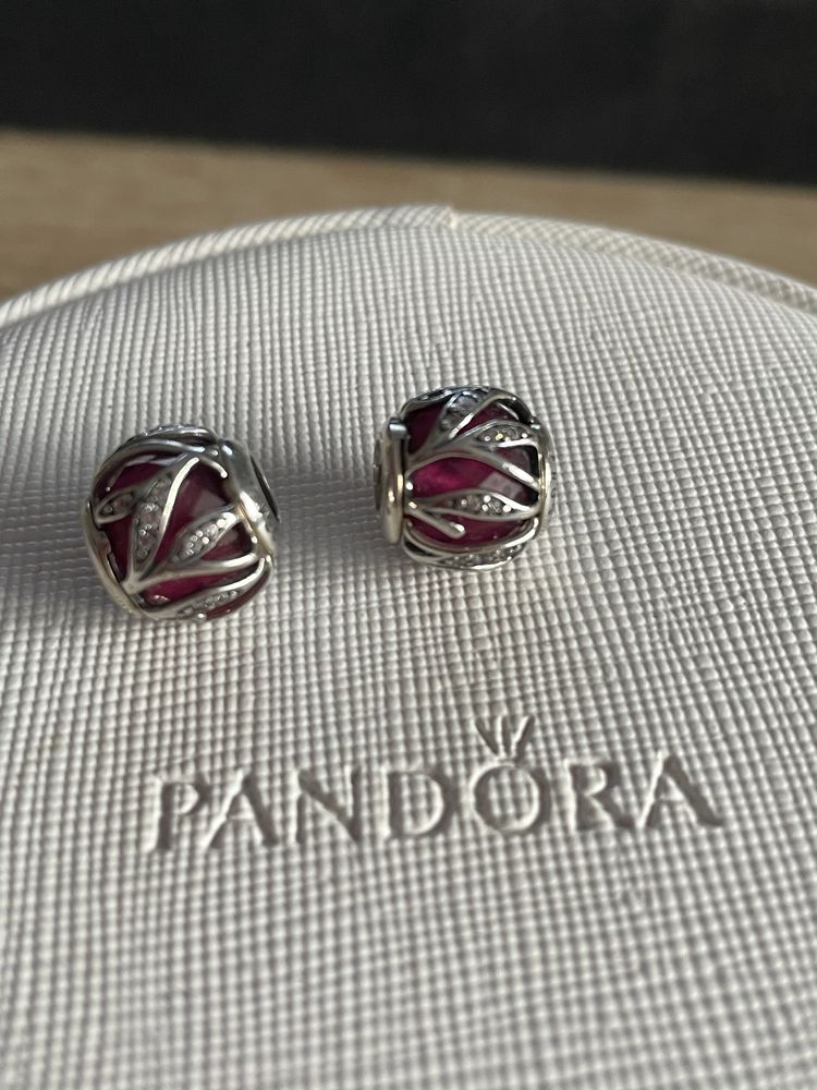 Pandora   Charms czerwony naturalny wdzięk