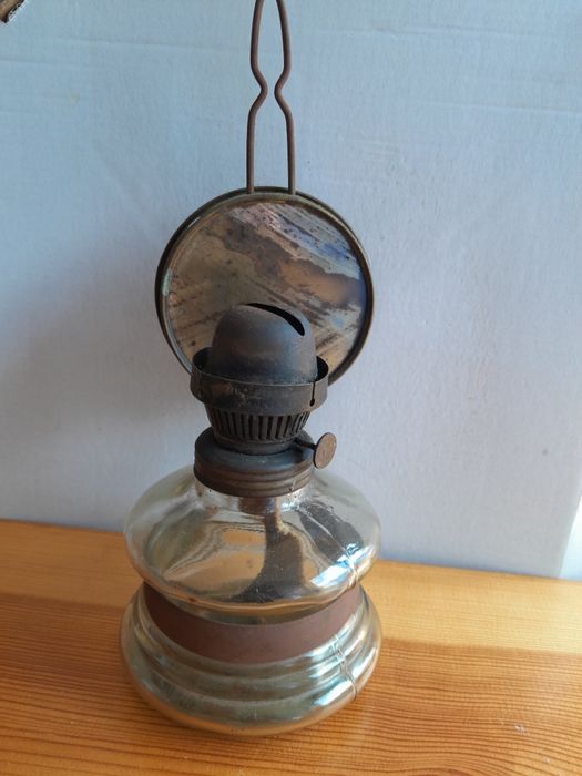 Lampka  naftowa.