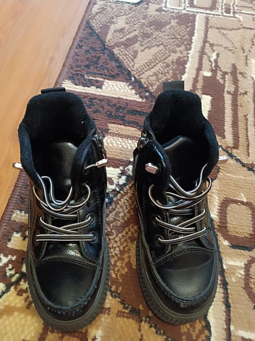 Черевики для дівчинки