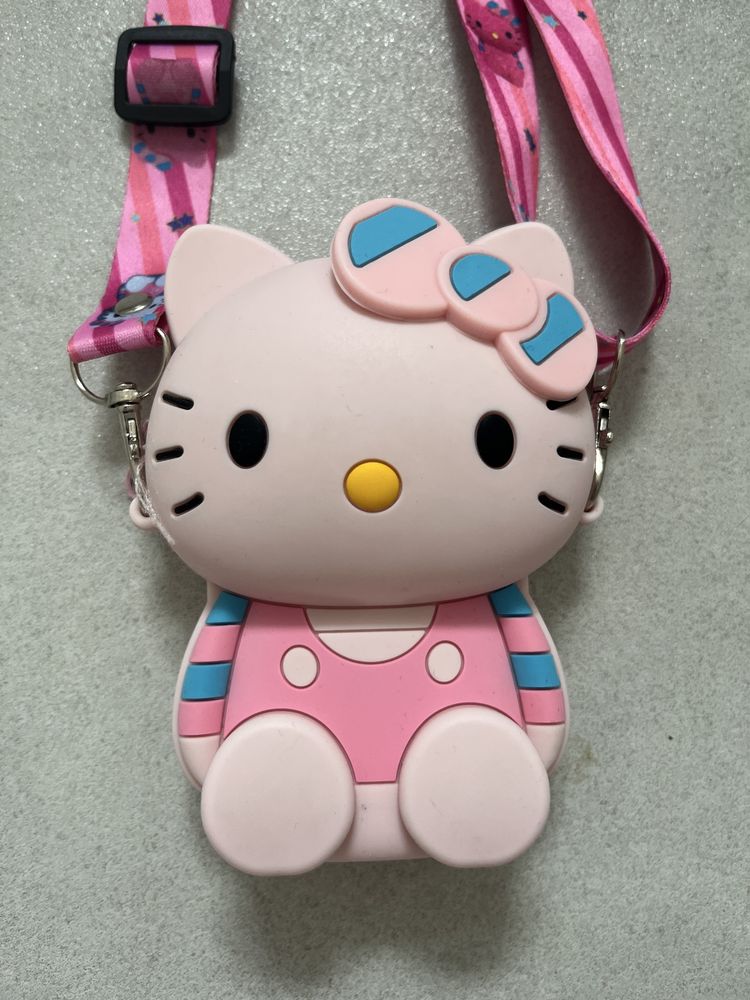Torebeczka dla dziewczynki Hello Kitty z regulowanym paskiem