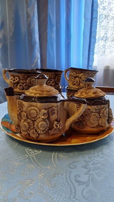 Чайний набір посуду. Новий,без пошкоджень.
