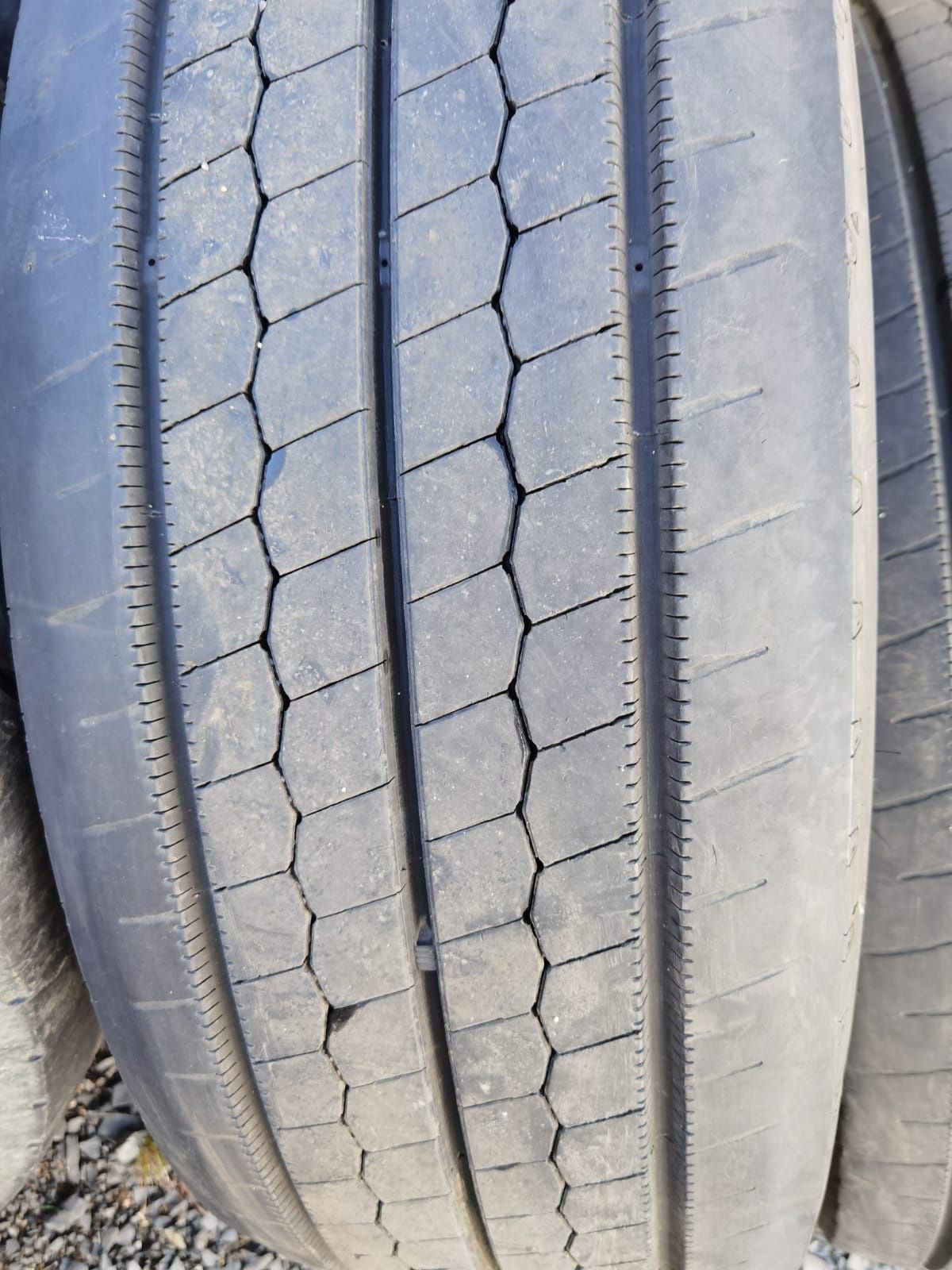 Opony plus felgi TIR Hankook R22,5 nowe