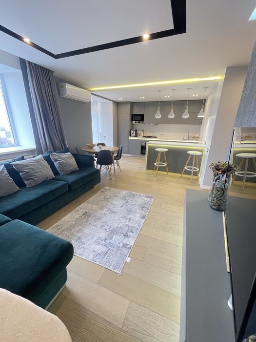 Продам 3-комн.кв. Запорожское, Шоссе, ЖК Счастливый.