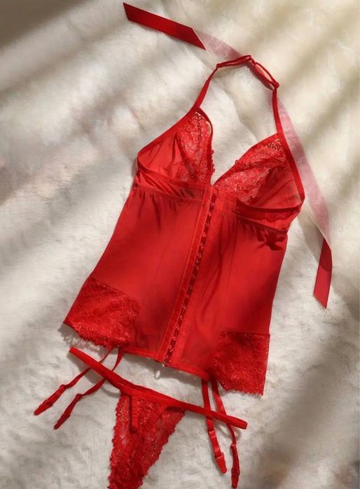 Пенюар з трусиками в комплекті