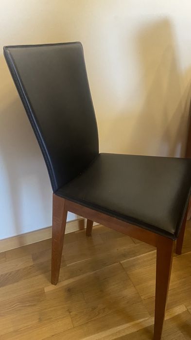 Cadeira pele + madeira