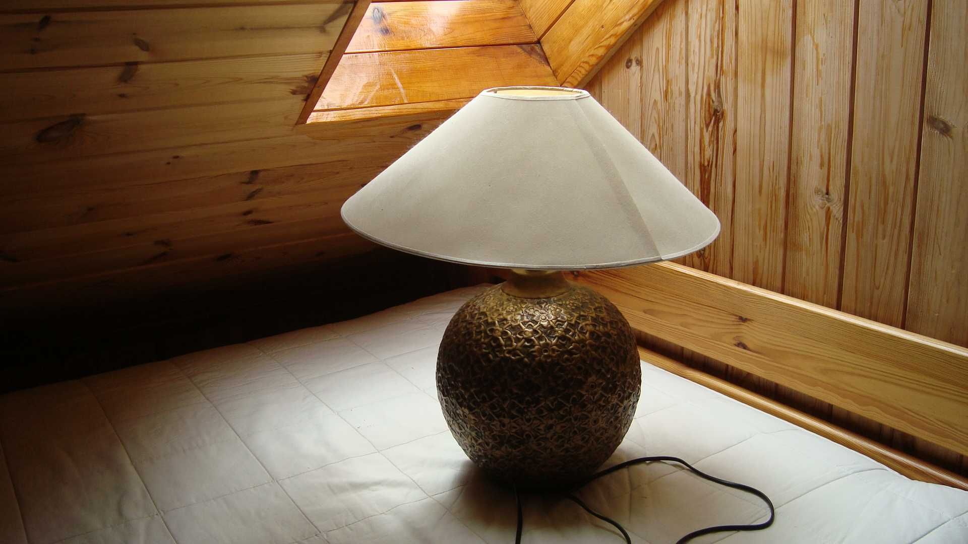 Lampy do wnętrza ozdobne