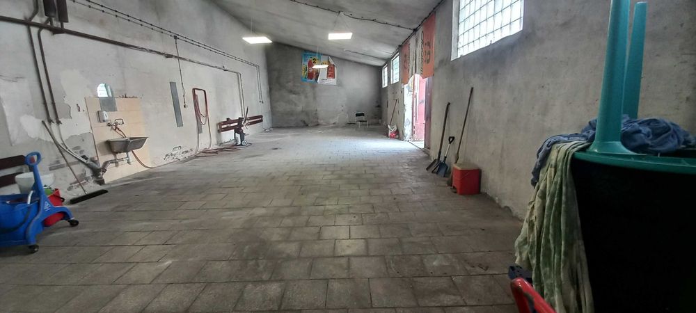 Hala magazynowo-warsztatowa. 105m2
