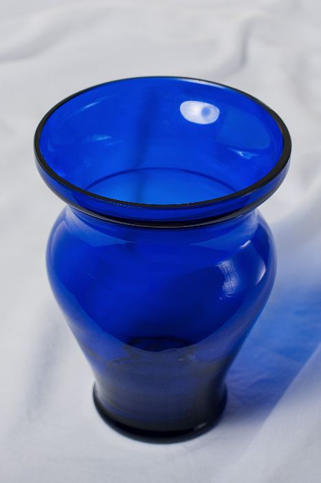 szkło PRL kobaltowy wazon Sudety