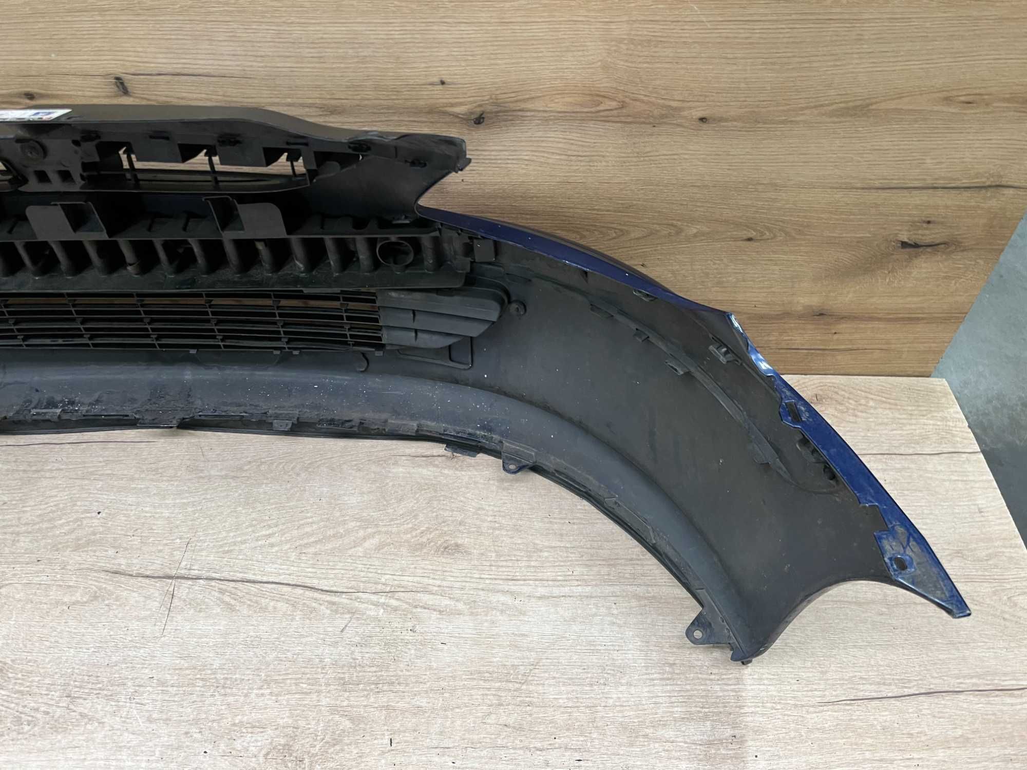 Zderzak przedni Peugeot 307 kolor eged