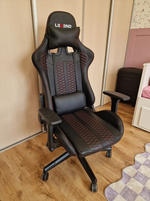 Fotel gamingowy LEGEND NIBE – czarny z czerwonymi przeszyciami - bdb