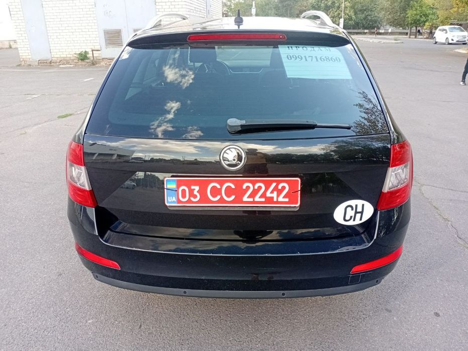Продам skoda oktavia a7 автомат 1.8