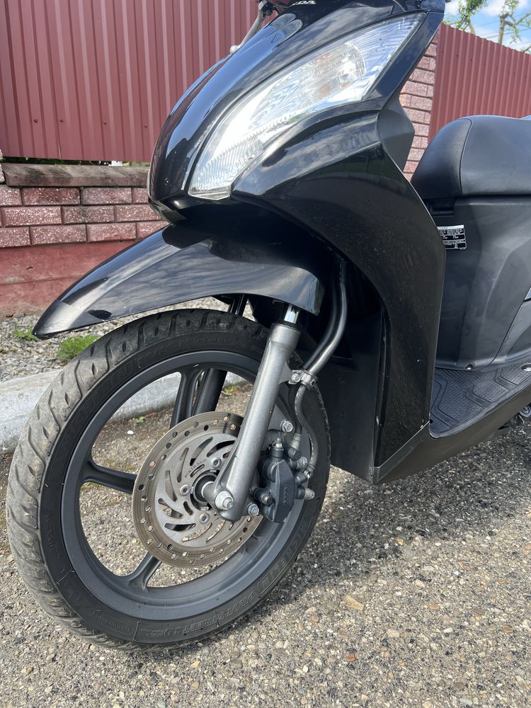 Скутер Honda Dio 110 на документах