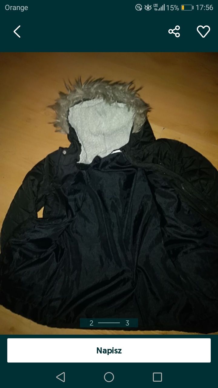 Czarna kurtka parka