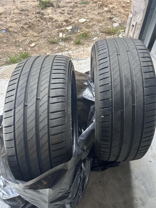 Kleber Dynaxer UHp 235 45 R 18 4923