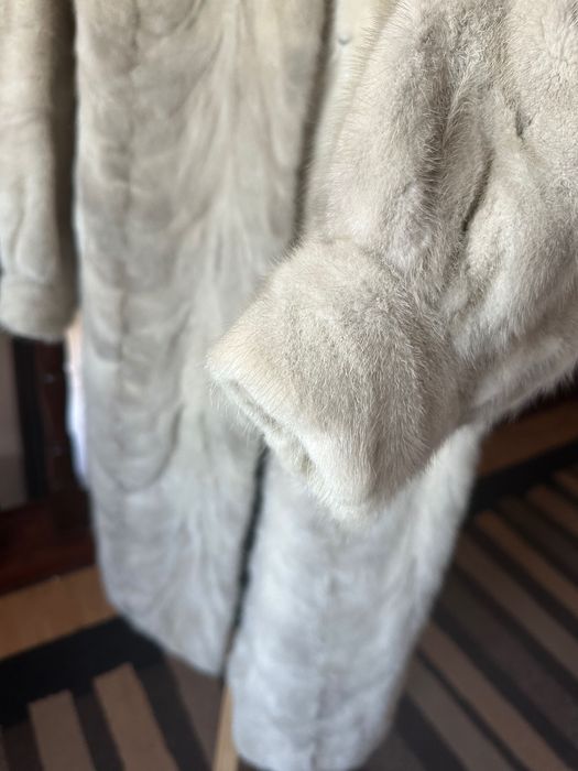 Futro naturalne/prawdziwe z norek - szare