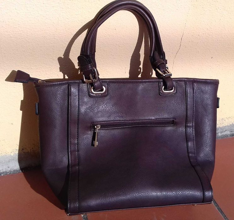 Mala castanha para senhora, nunca usada