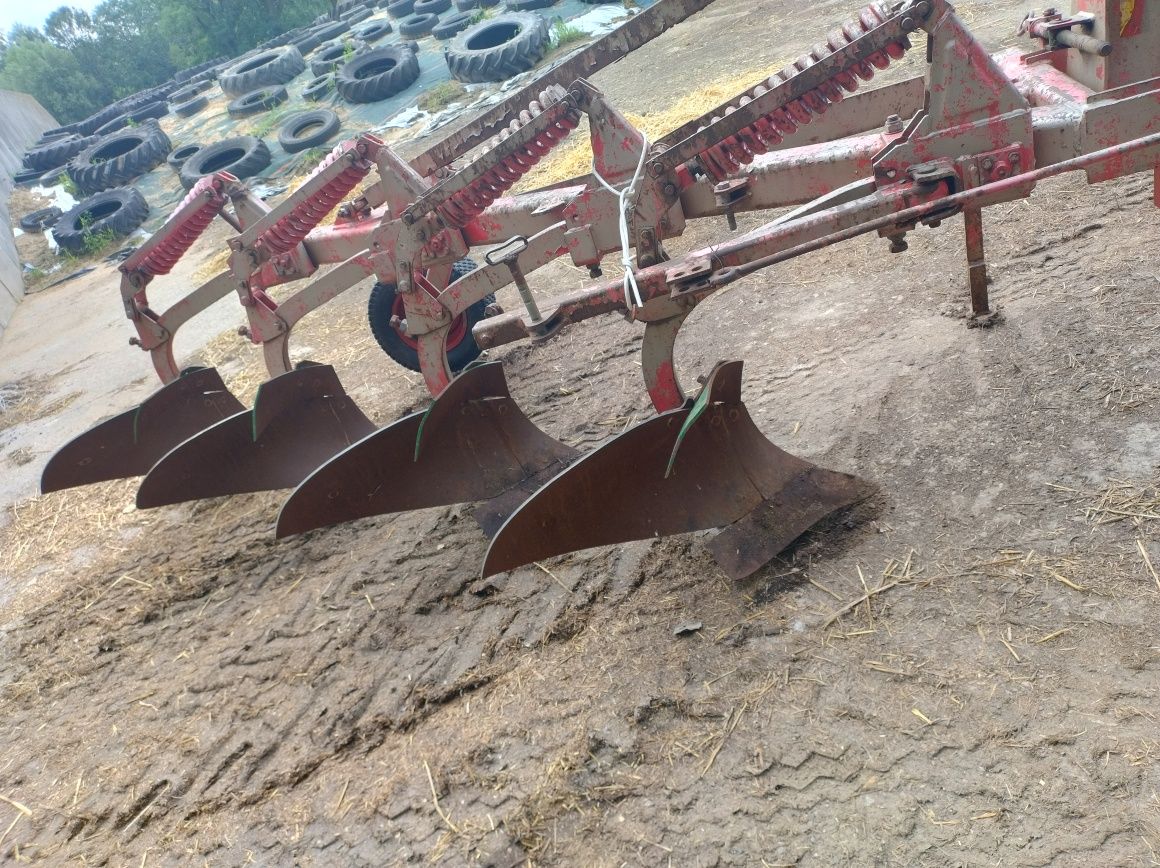 Pług unia tur 4 x 35