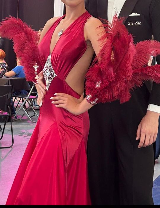 Sukienka do tańca standard