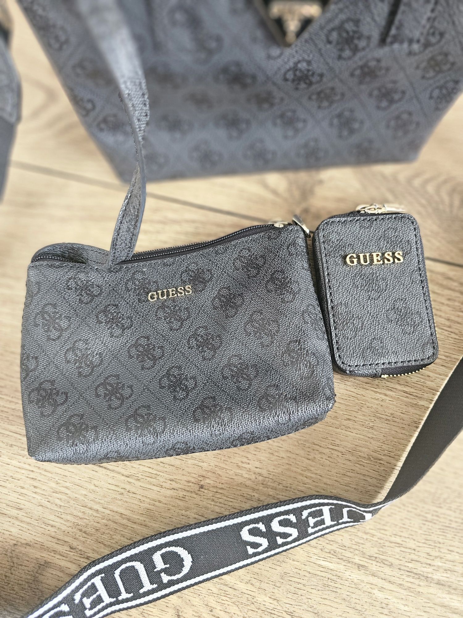 Zestaw torebek Guess Latona mini