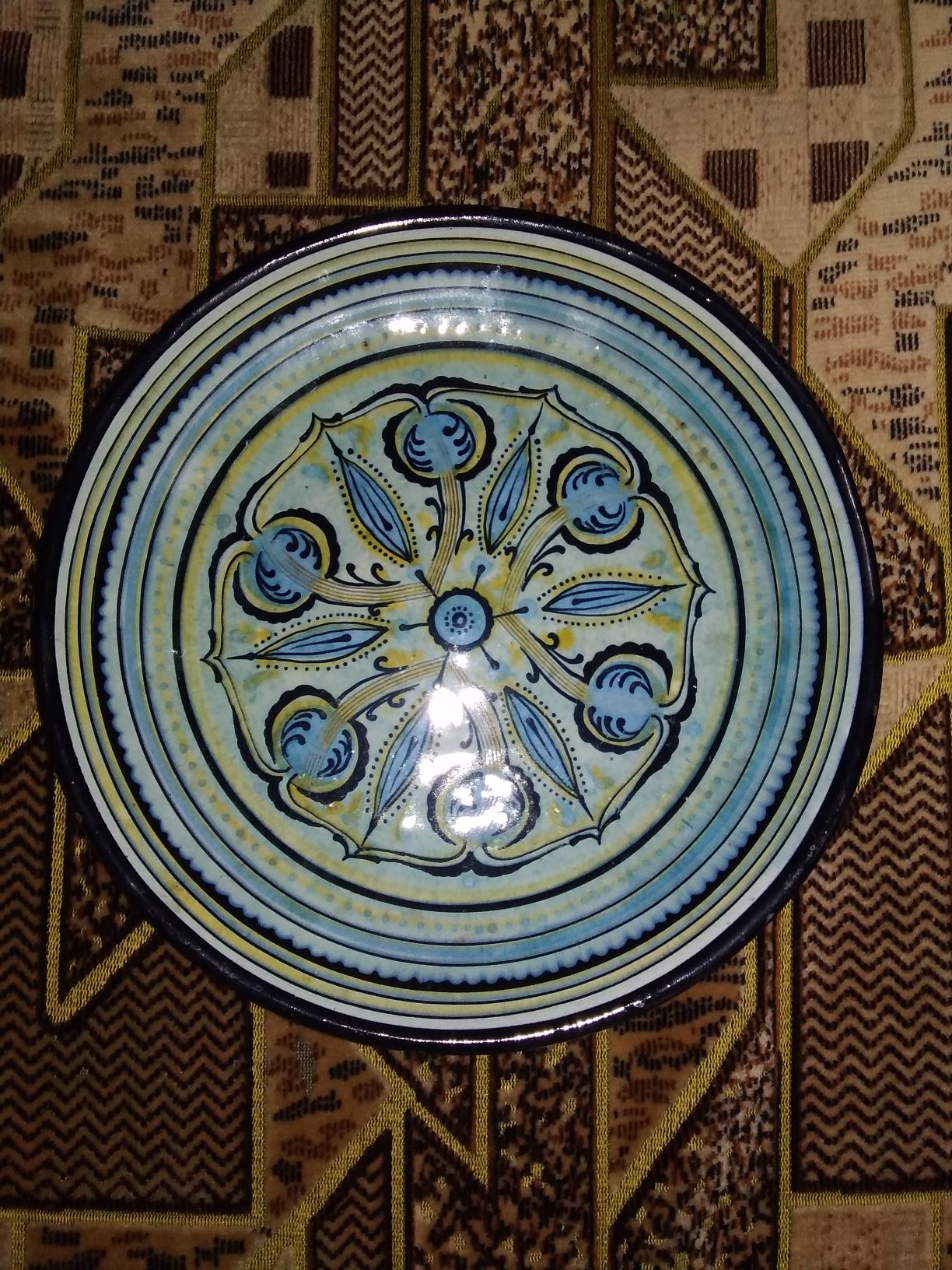 Тарелка керамическая