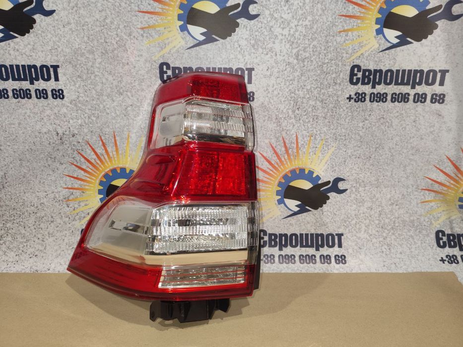 Ліхтар задній лівий Toyota Land Cruiser Prado 14