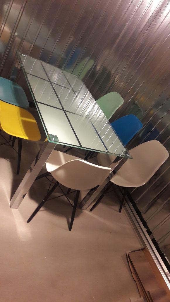 Stół szklany krzesla kolorowe skandynawskie do jadalni kuchni 6szt