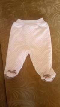 Продам зимние штанишки на новорождённого.