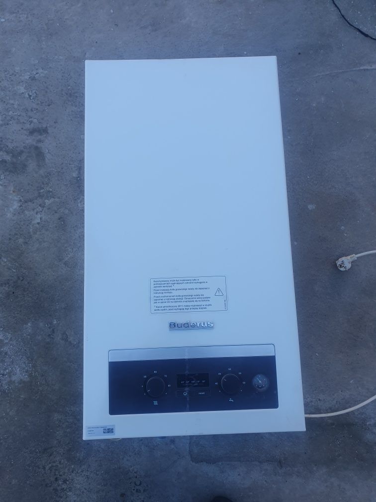 Piec gazowy dwufunkcyjny Buderus Logomax uo42-24k