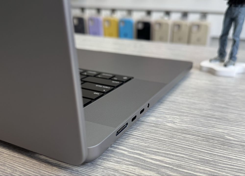 MacBook Pro 16 / M1 Pro / RAM 16 / SSD 512 GB / 2021 / Space Grey
