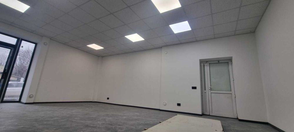 Здається приміщення. Центр.