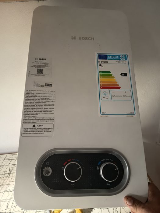 Esquentador Bosch semi novo