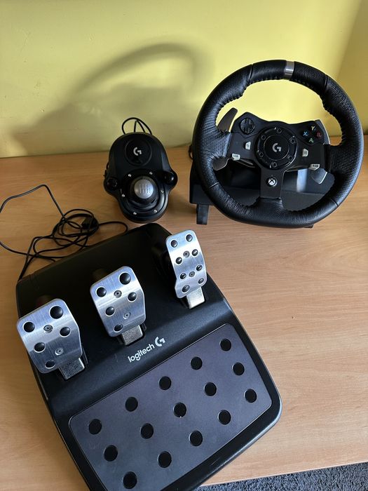 Kierownica Logitech G920 + shifter   Xbox One/PC