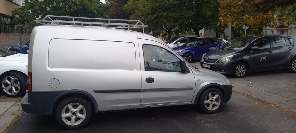 Opel Combo 1.3D 2008r