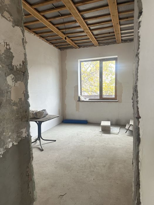 Продається будинок у районі Олексіївки.