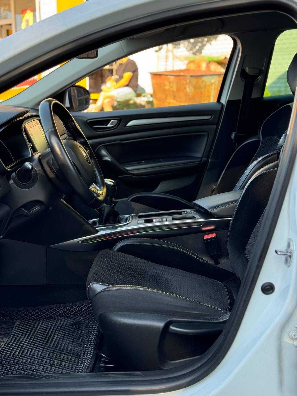 Пропонуємо автомобіль Меган 4 в кредит з першим внеском від 1000$